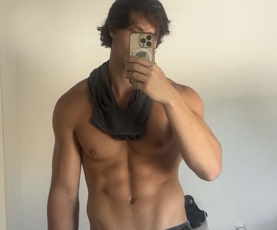 alex_islivee