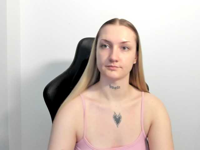 AlexaKisses