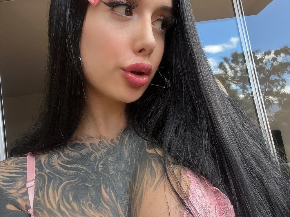 antoniaacxx