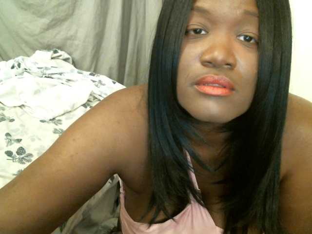 Bigtitscassie