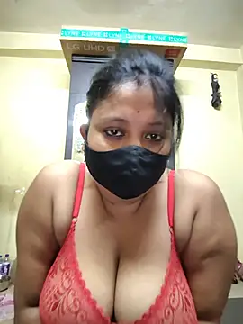 curvy_trisha