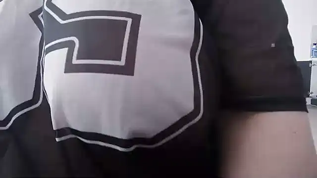 curvyellax