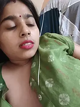 cute-simmi69