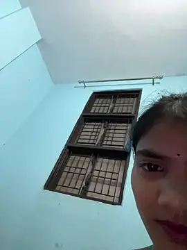 cute_girl_priya01