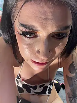 dahlia_darkwoods