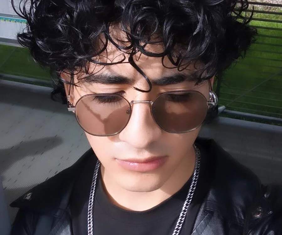 elliotnoir