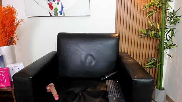 𝔼𝕞𝕚𝕝𝕪♡