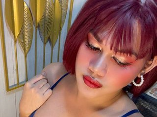 GORGEOUS_CARMEE