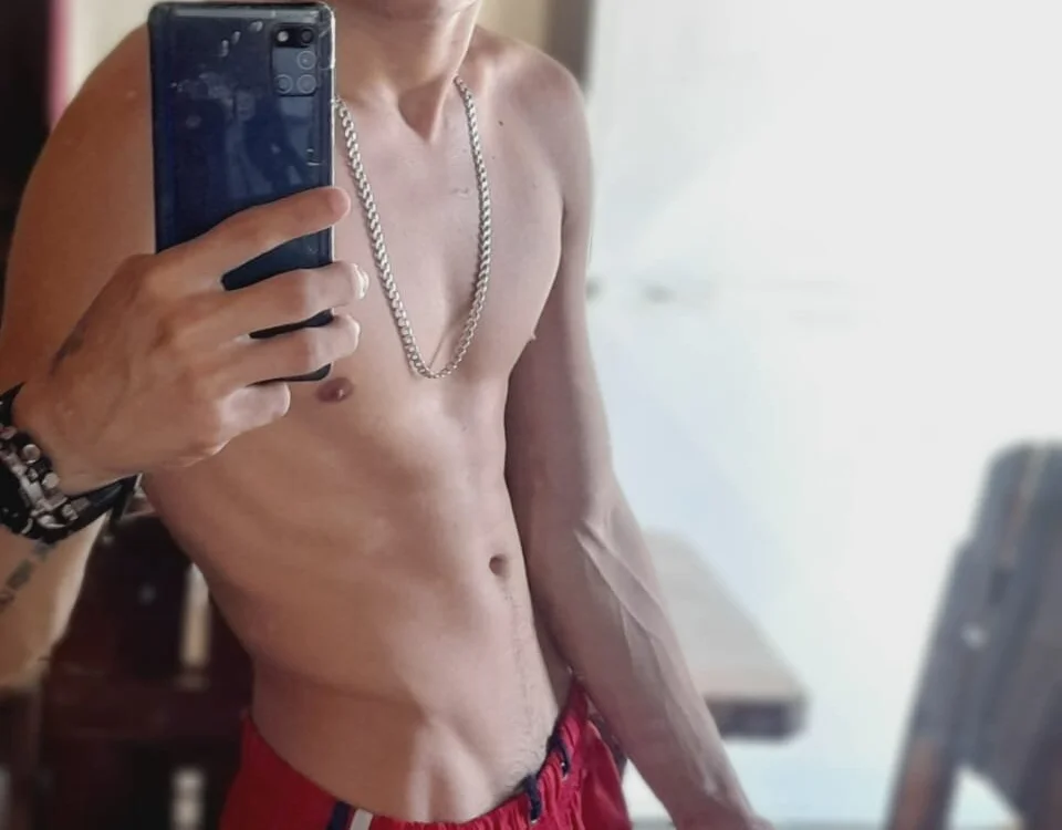 jesshot_bigcock20cm
