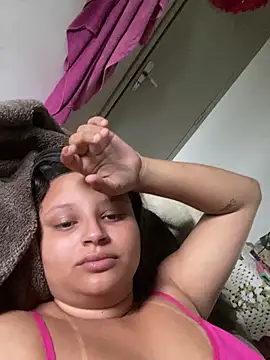 julia_moreira