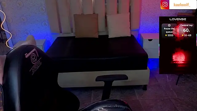 kaelwolf_tay