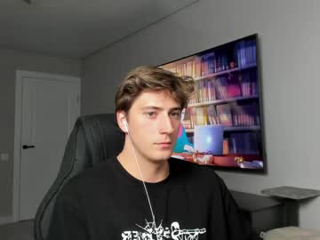 https://fansly.com/KrisHort