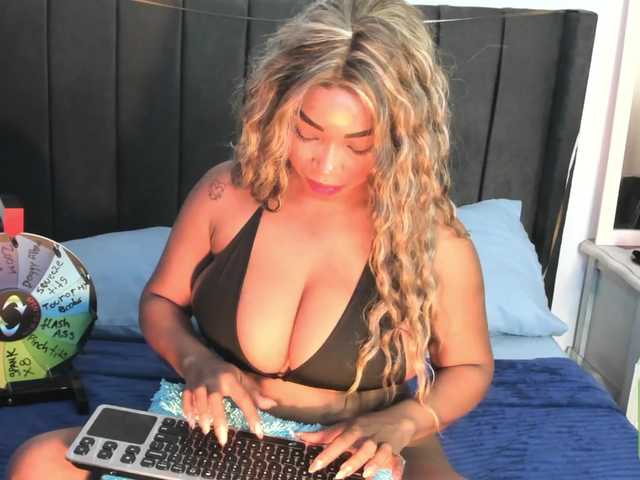 kylieboobs24