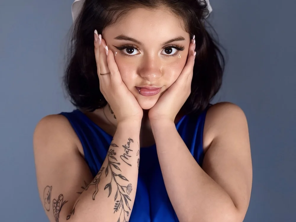 lexirouge 𝓟𝓵𝓮𝓪𝓼𝓮 𝓱𝓮𝓵𝓹 𝓶𝓮 𝔀𝓲𝓽𝓱 𝔂𝓸𝓾𝓻 𝓽𝓱𝓾𝓶𝓫𝓼 𝓾𝓹 𝓲𝓽'𝓼 𝓲𝓶𝓹𝓸𝓻𝓽𝓪𝓷𝓽 ❣❣