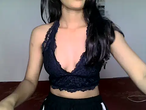 lily_hotyy