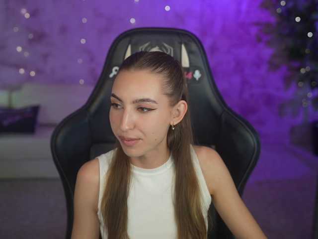 LisaKiss054