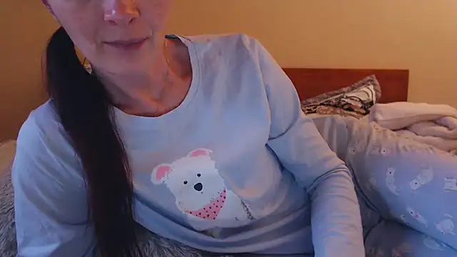 lovelyandragirl