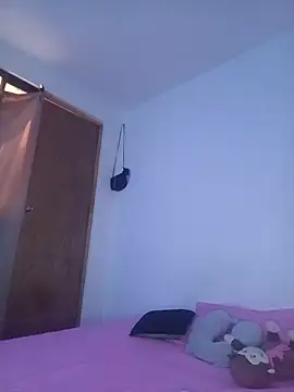 luna_pinky