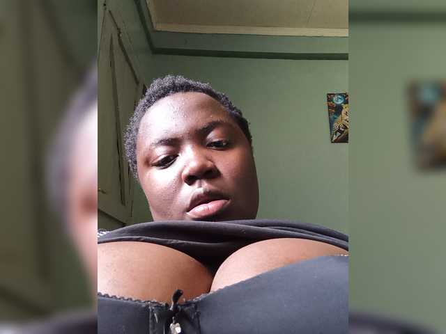 LuxeEbony