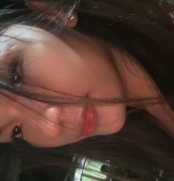 maria_manika