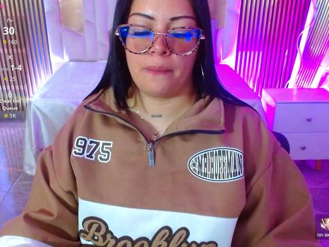martina-tay