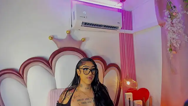 mia_jansen