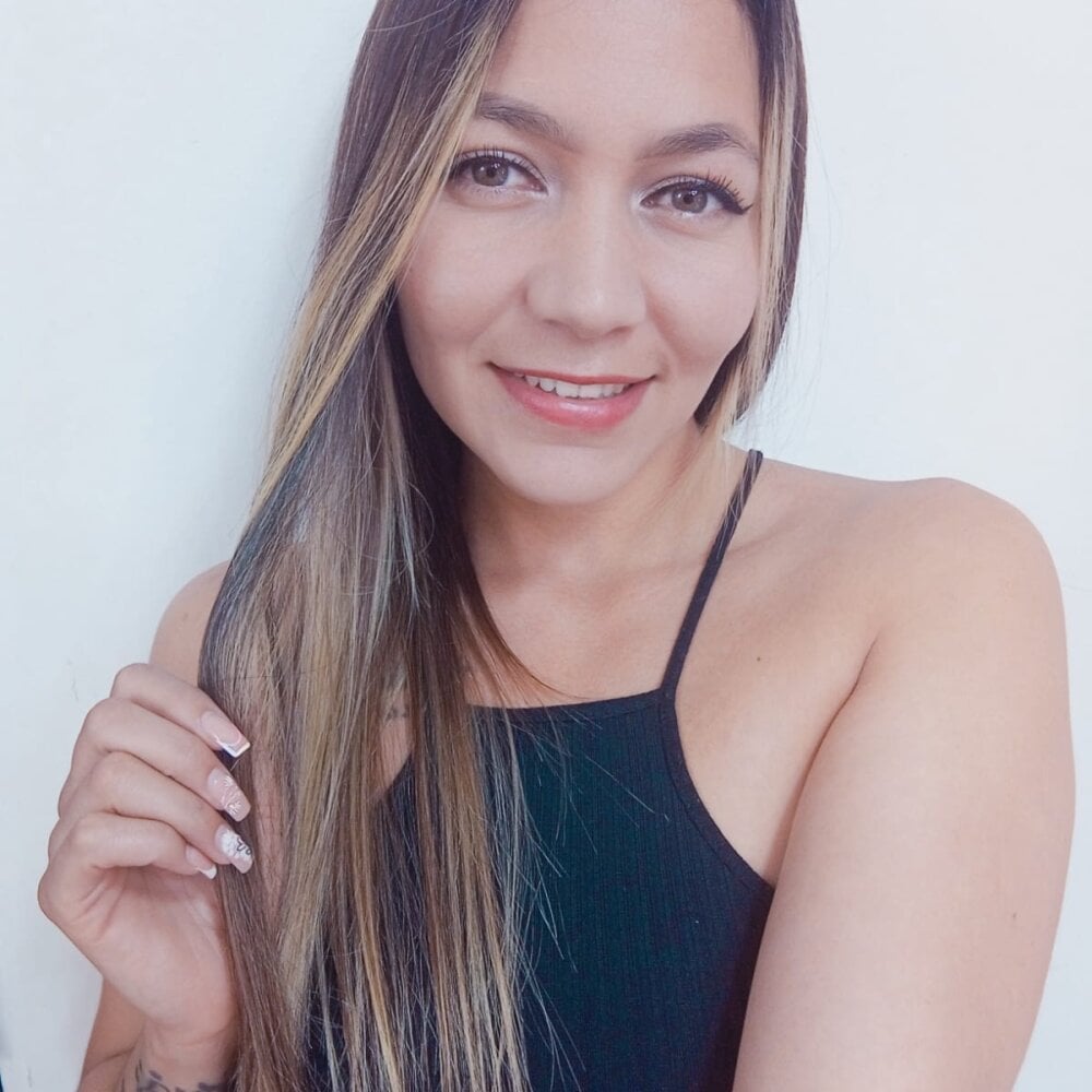 mia_malkovaa_