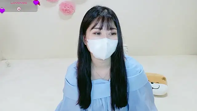 mila_velvet_live