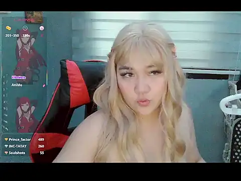 missveloura_xx