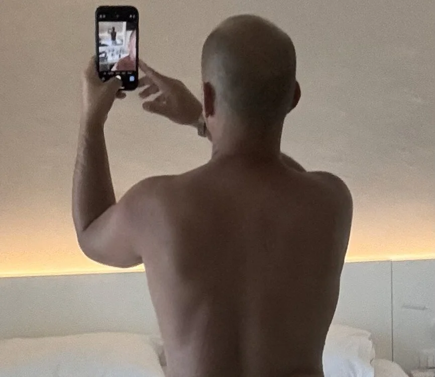 nakedandrewhot