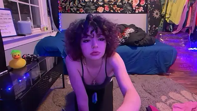 petitewhitebaee