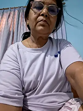 priya-696