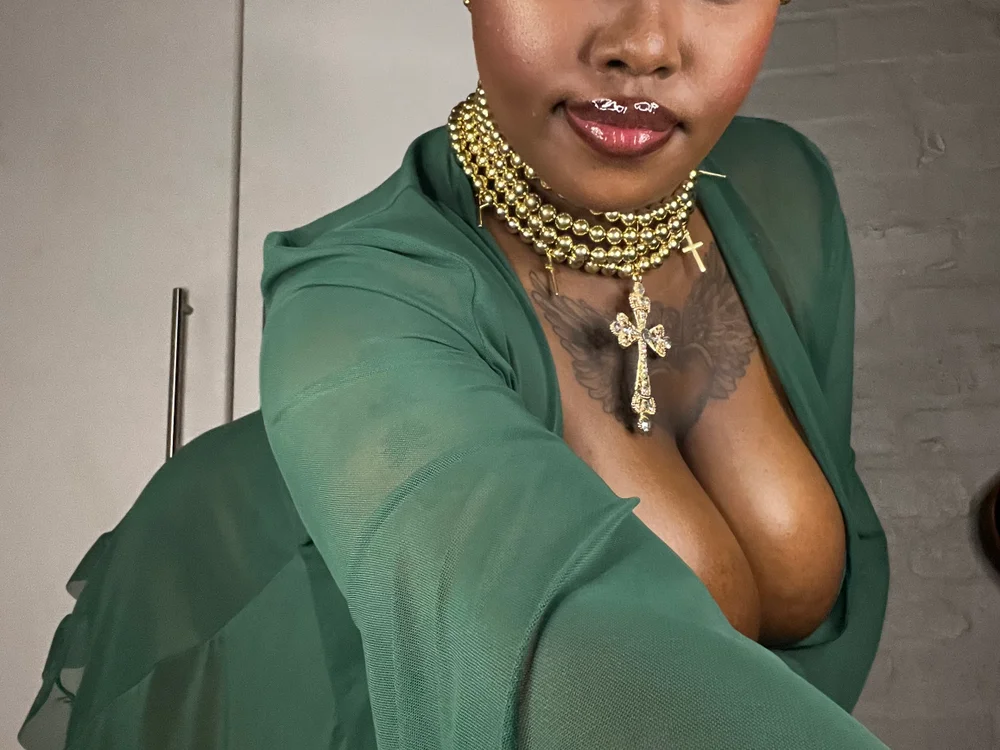 queen_nobuhle_femdom_777