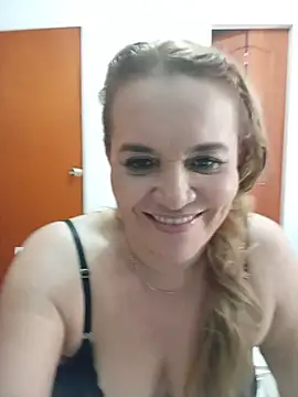 sara_hilton02