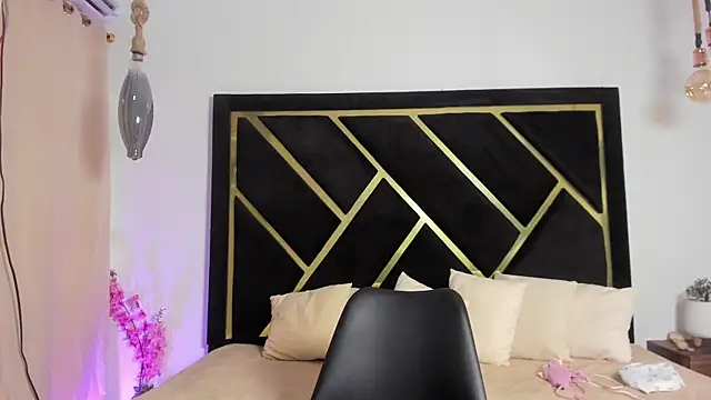 scarlett_moon3