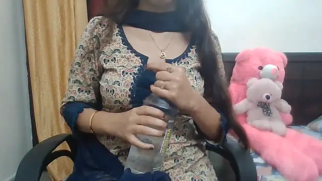 sexy_iknoor