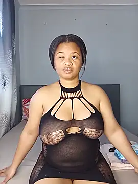 sultrytits6