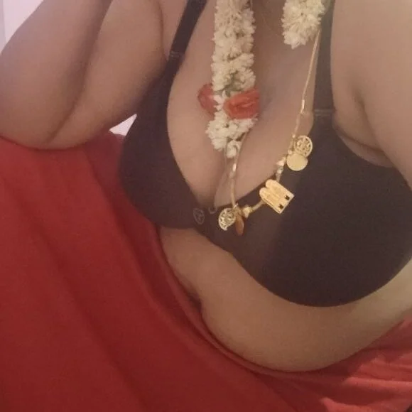 tamil_lathikaaa