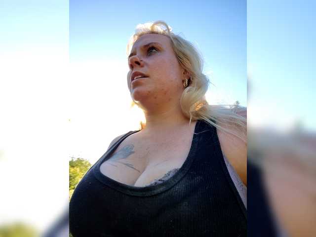 TheGirlfromtheinternet