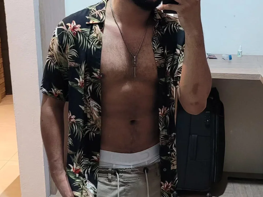 https://onlyfans.com/christophergarz