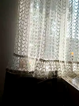 yasmi25