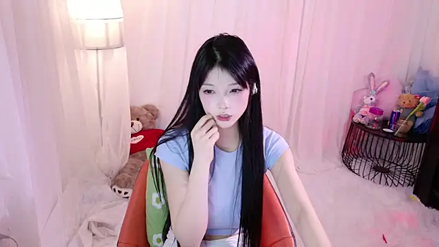zoe-001